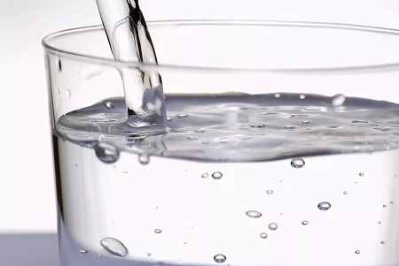 Utilisation et caractéristiques de l'eau acides